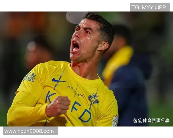 足球明星手拿大刀勇闯绿茵场展现不一样的竞技风采与激情 足球明星手拿大刀勇闯绿茵场展现不一样的竞技风采与激情